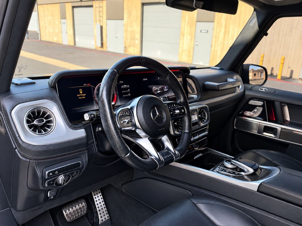 Photo 12 of this MERCEDES-BENZ G-CLASS
