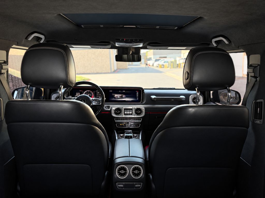 Photo 17 of this MERCEDES-BENZ G-CLASS