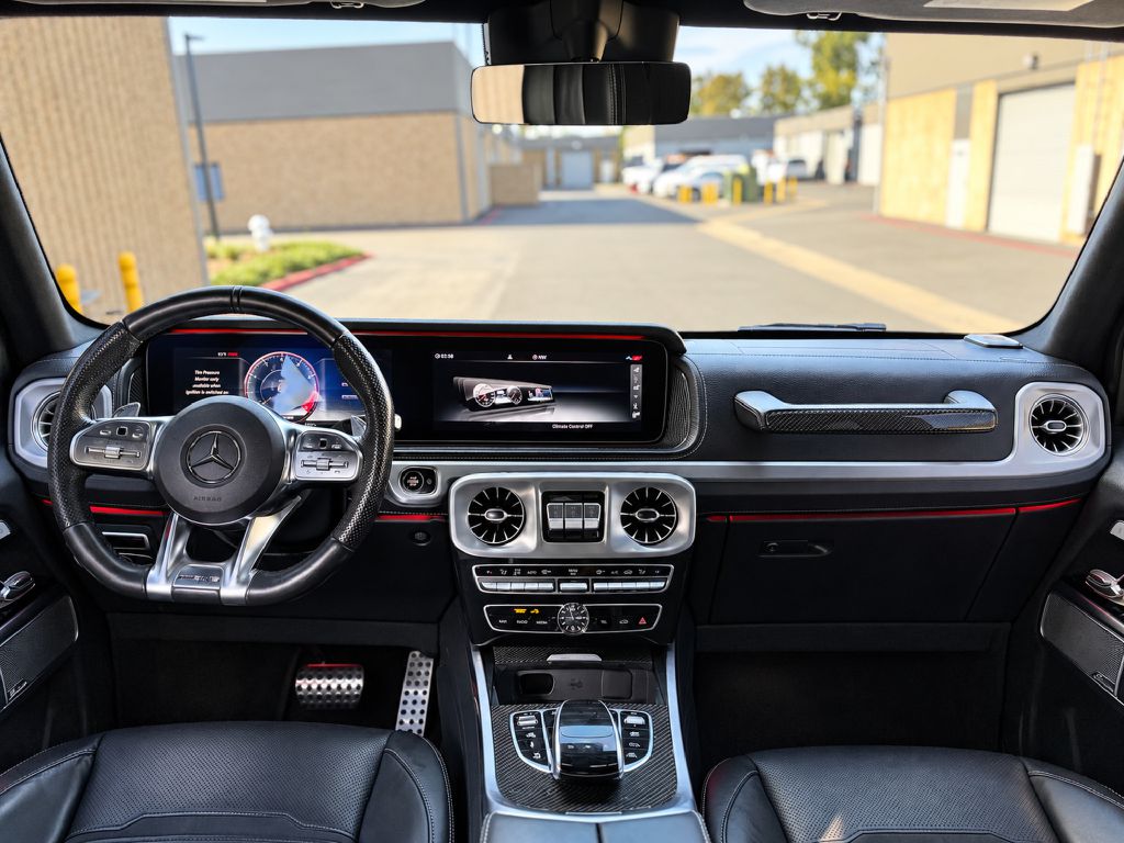 Photo 18 of this MERCEDES-BENZ G-CLASS