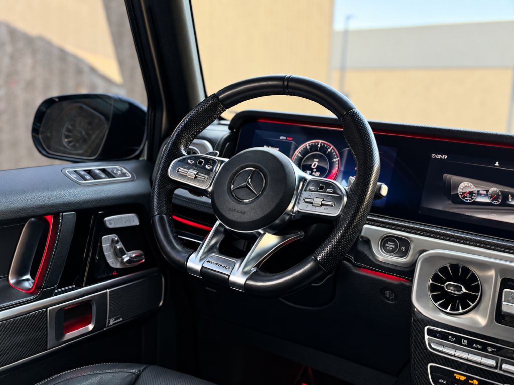 Photo 22 of this MERCEDES-BENZ G-CLASS