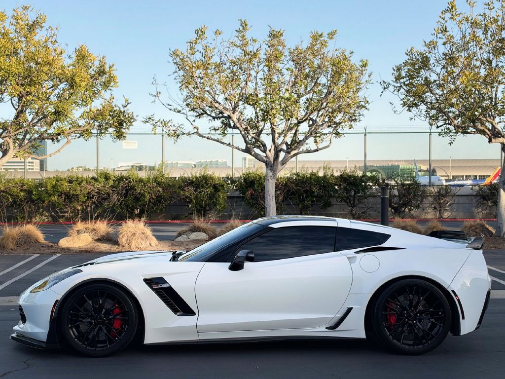 Photo 5 of this CHEVROLET CORVETTE