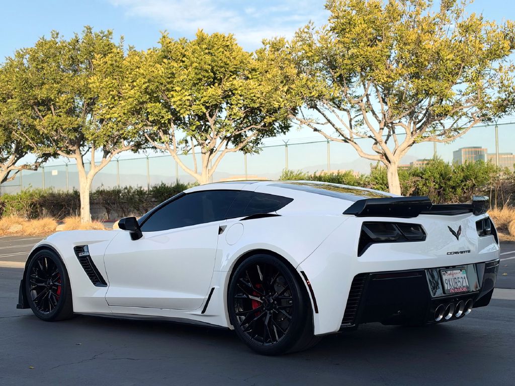 Photo 7 of this CHEVROLET CORVETTE