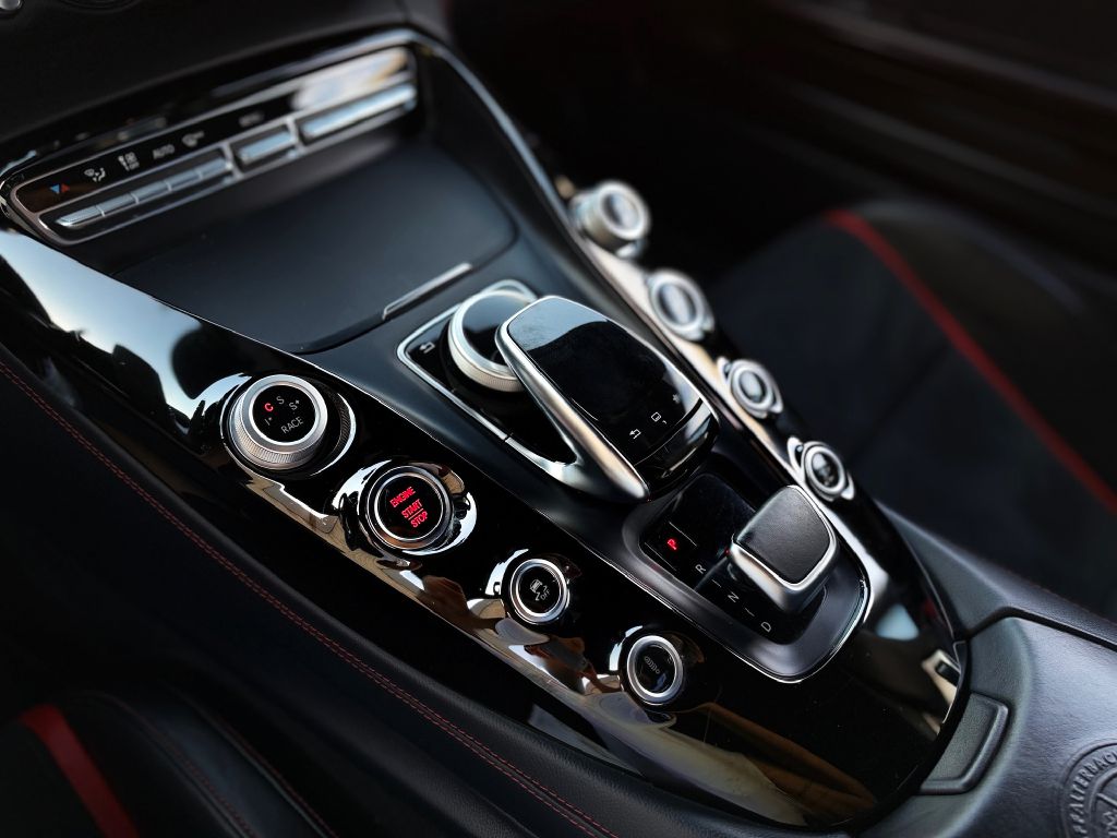 Photo 18 of this MERCEDES-BENZ AMG GT-S