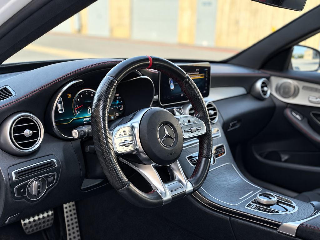 Photo 11 of this MERCEDES-BENZ C-CLASS
