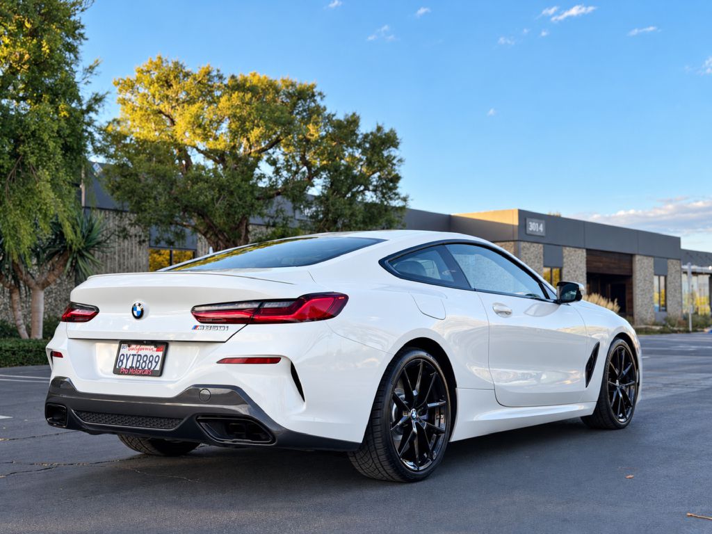 Photo 8 of this BMW M850XI