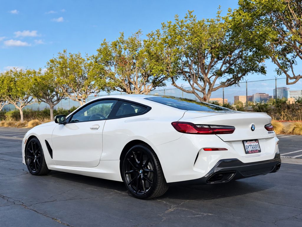 Photo 9 of this BMW M850XI