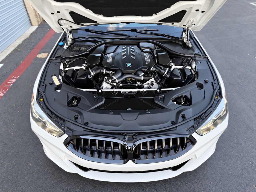 Photo 18 of this BMW M850XI
