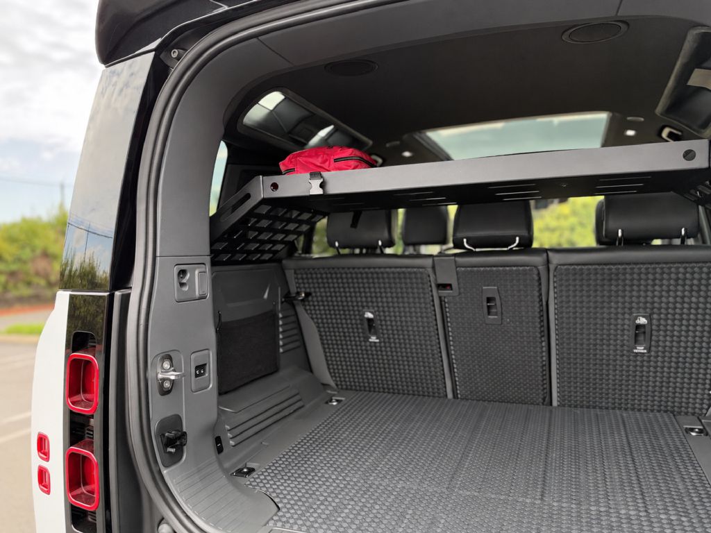 Photo 22 of this LAND ROVER DEFENDER
