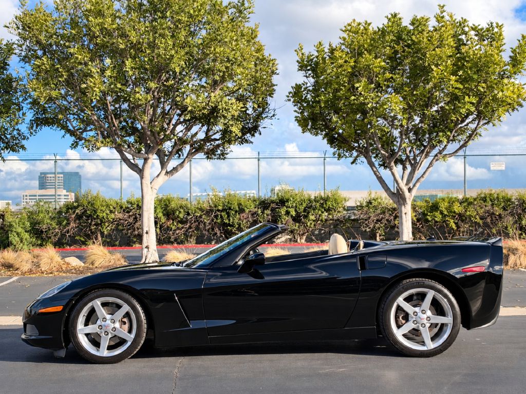 Photo 3 of this CHEVROLET CORVETTE