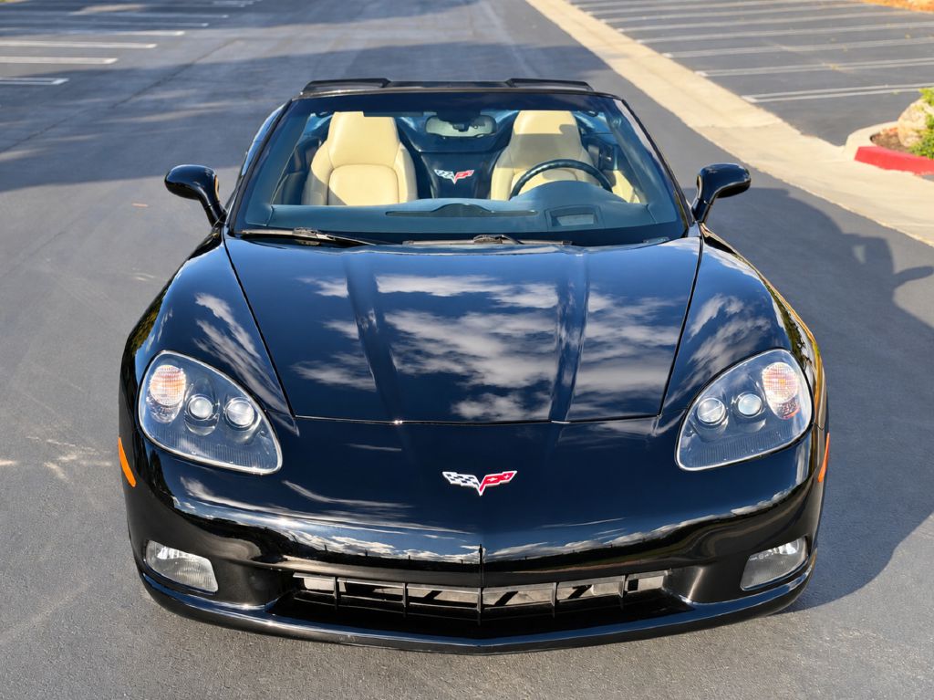 Photo 9 of this CHEVROLET CORVETTE