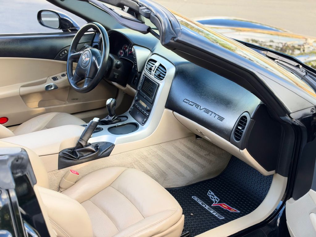 Photo 21 of this CHEVROLET CORVETTE