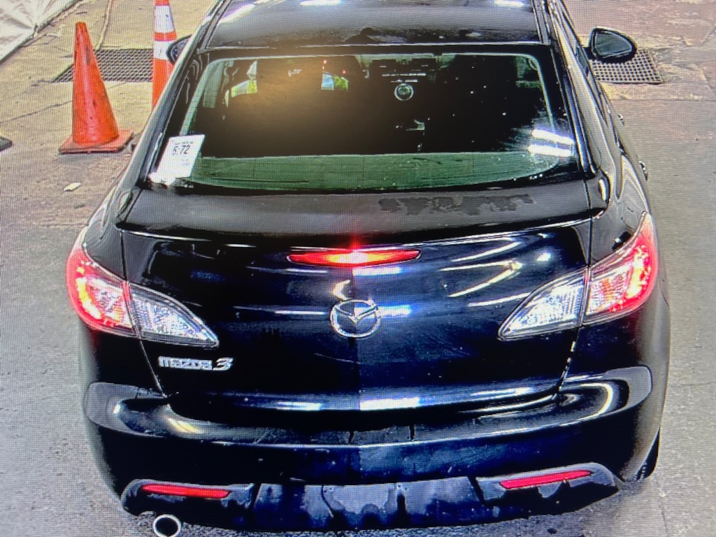 Photo 4 of this MAZDA 3
