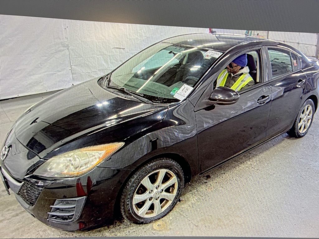 2010 MAZDA 3