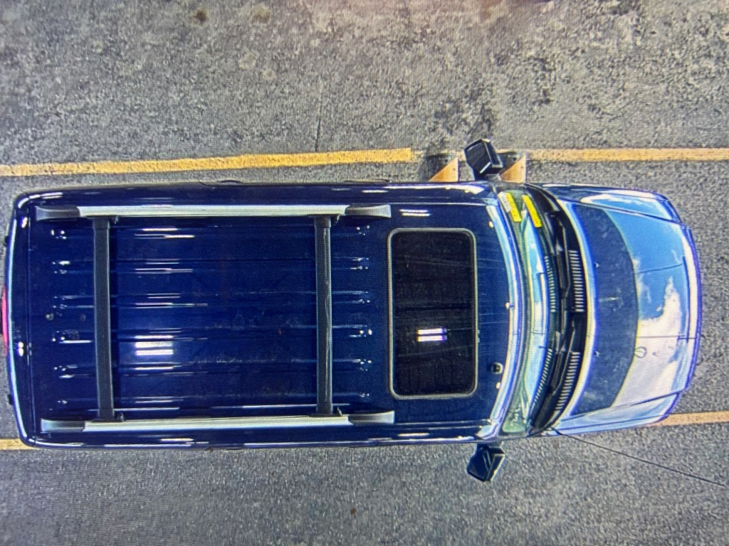 Photo 5 of this FORD EXPLORER