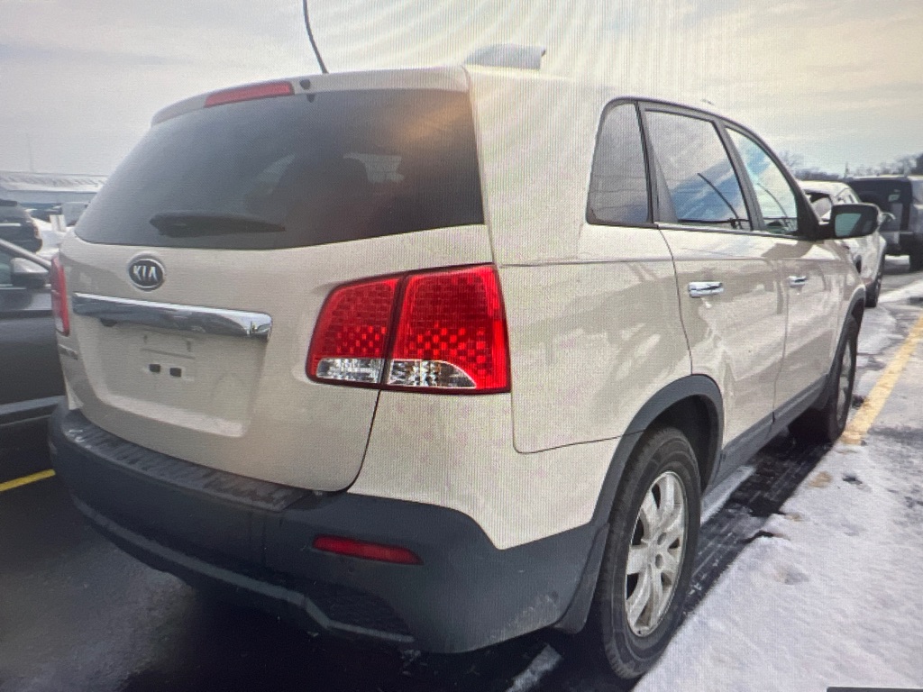 Photo 3 of this KIA SORENTO