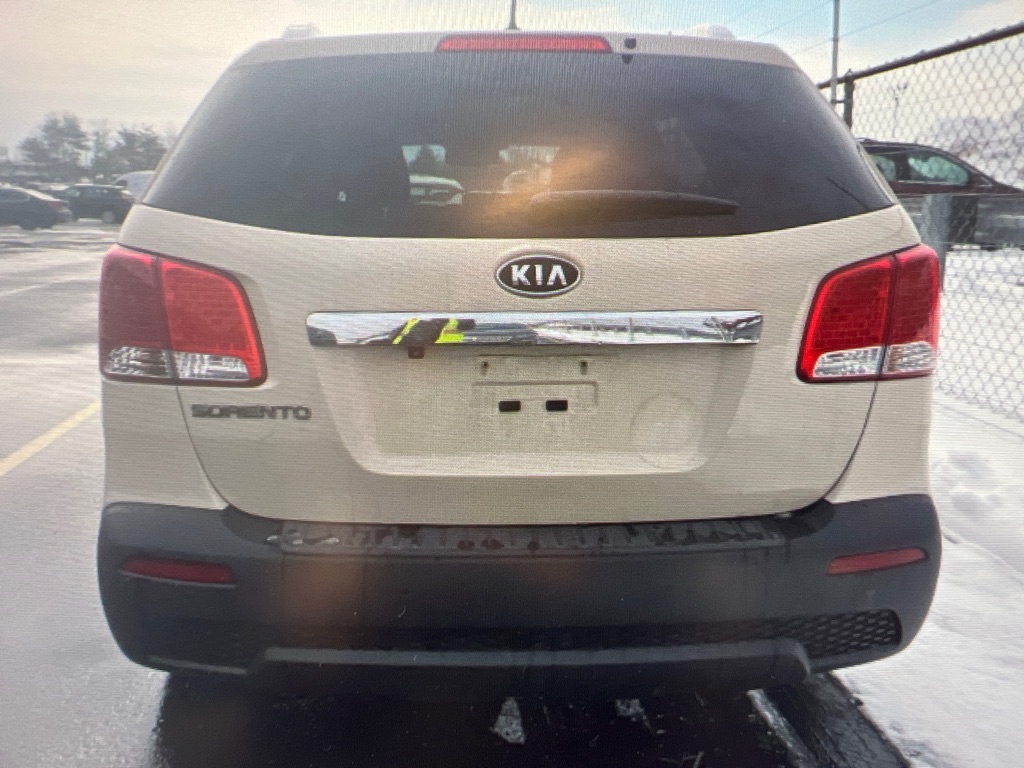 Photo 6 of this KIA SORENTO