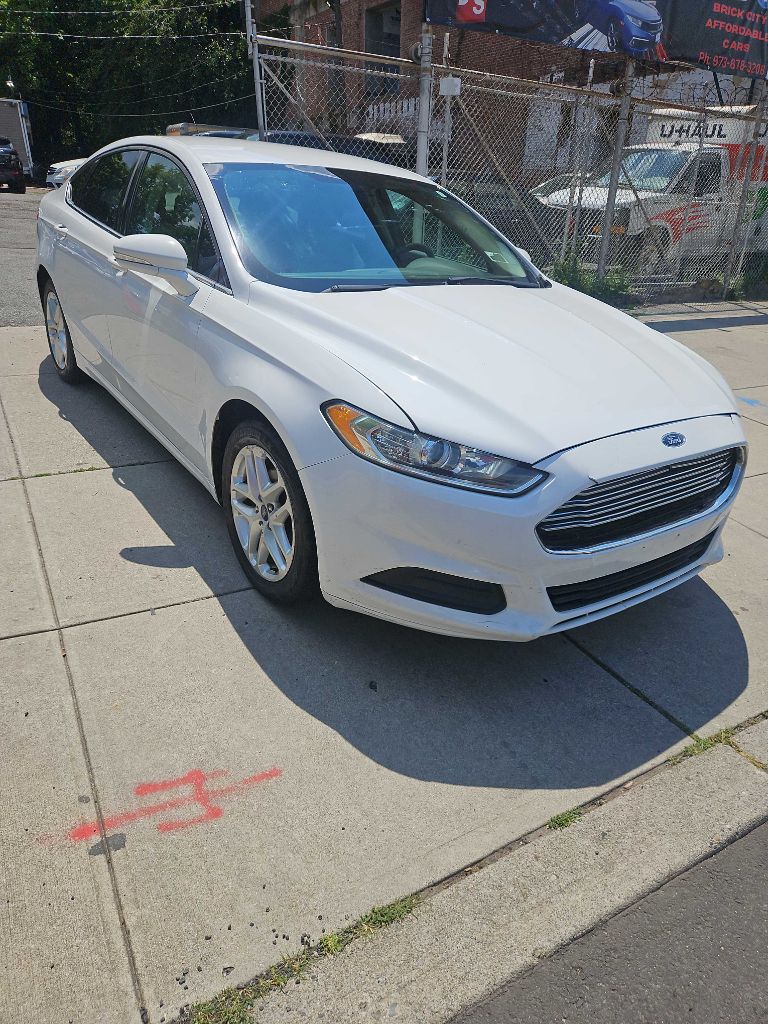 Photo 4 of this FORD FUSION