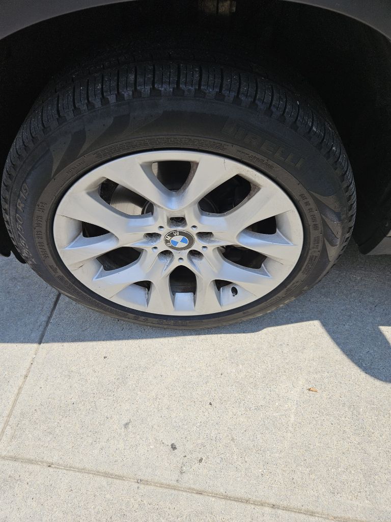 Photo 10 of this BMW X5