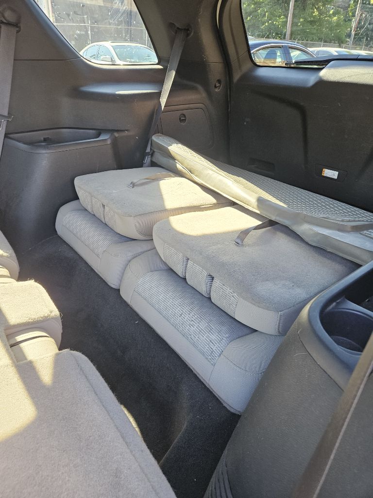 Photo 12 of this FORD EXPLORER