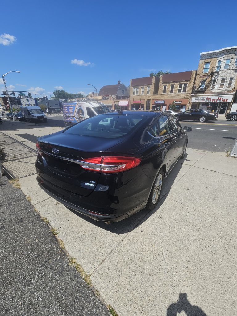 Photo 4 of this FORD FUSION