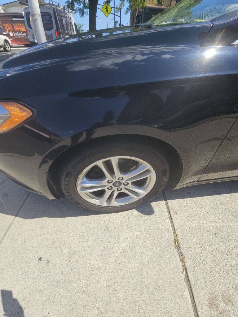Photo 7 of this FORD FUSION