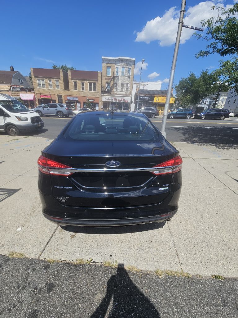 Photo 5 of this FORD FUSION