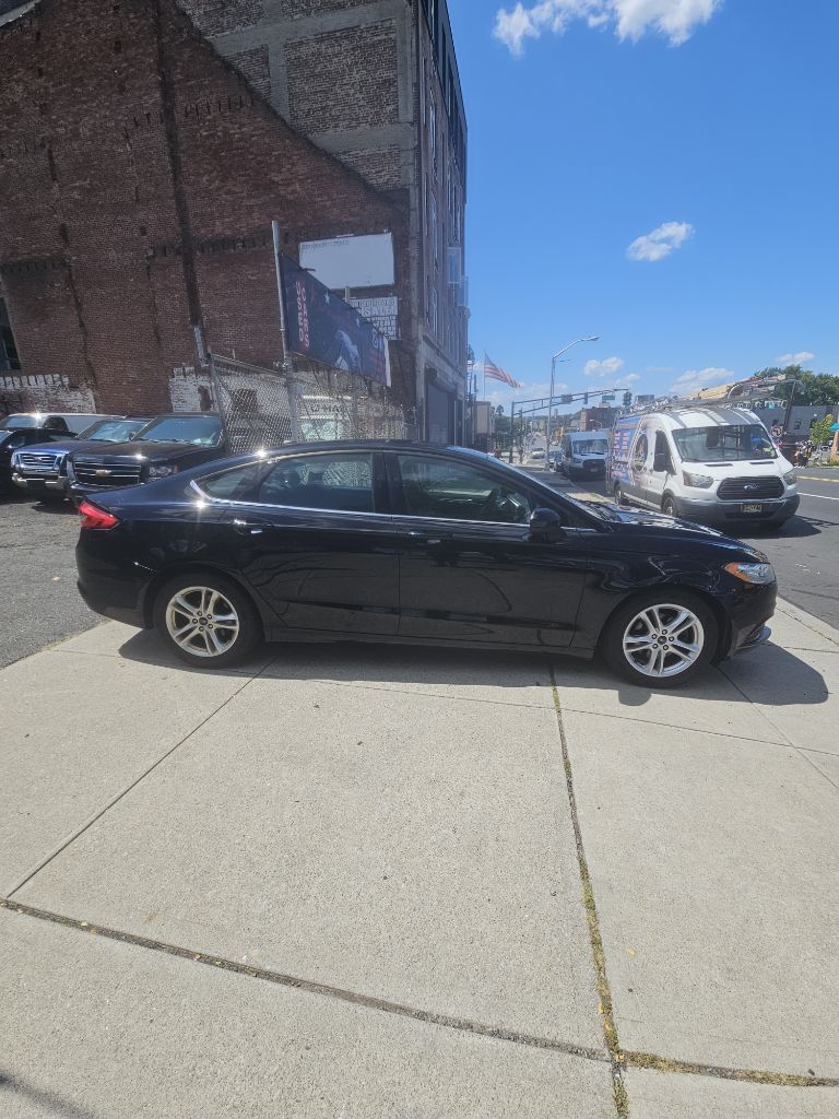 Photo 3 of this FORD FUSION
