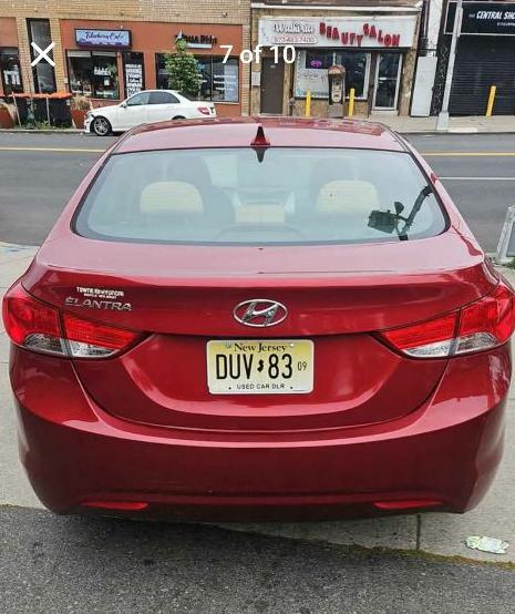 Photo 6 of this HYUNDAI ELANTRA