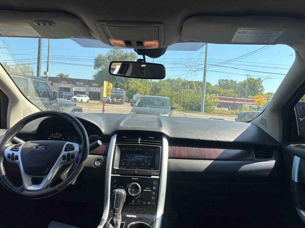 Photo 11 of this FORD EDGE