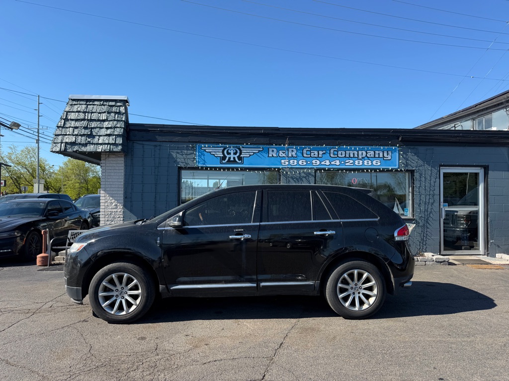 Photo 2 of this LINCOLN MKX