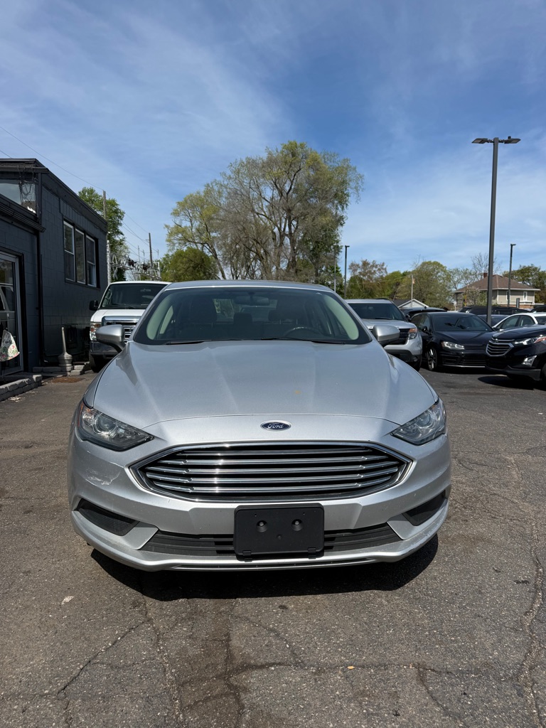 Photo 8 of this FORD FUSION