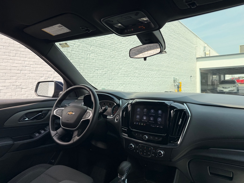 Photo 12 of this CHEVROLET TRAVERSE