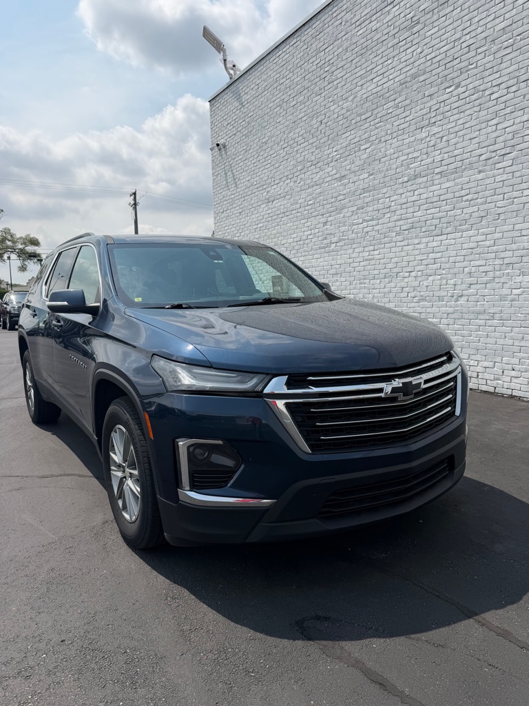 Photo 7 of this CHEVROLET TRAVERSE