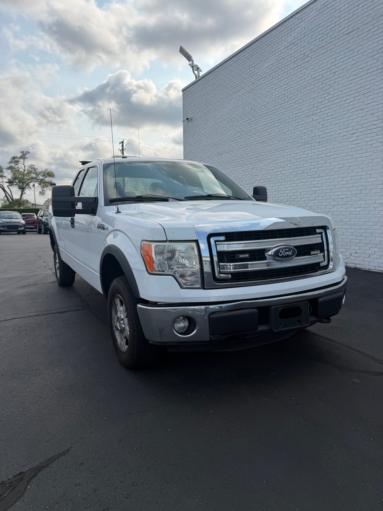 Photo 7 of this FORD F150