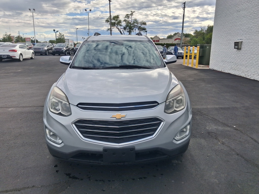 Photo 8 of this CHEVROLET EQUINOX
