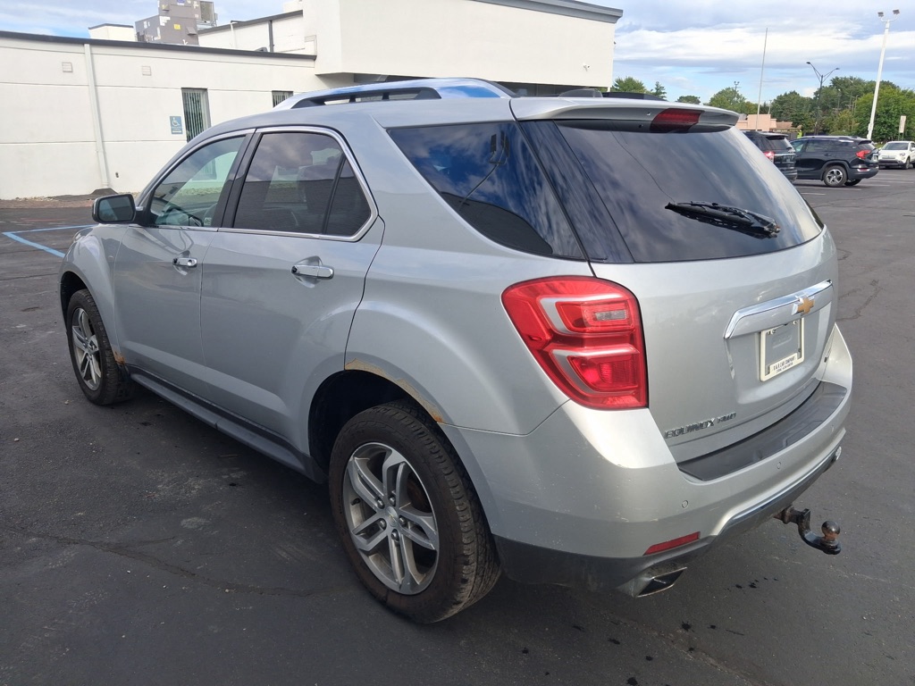 Photo 3 of this CHEVROLET EQUINOX
