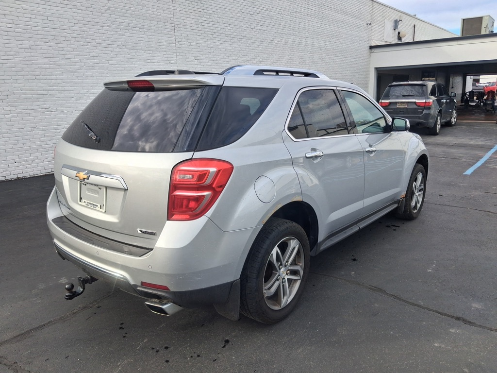 Photo 5 of this CHEVROLET EQUINOX