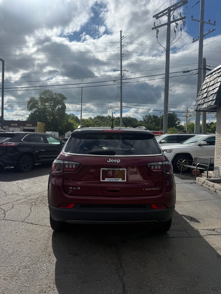 Photo 4 of this JEEP COMPASS