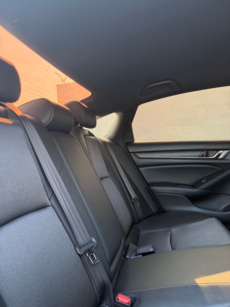 Photo 10 of this HONDA ACCORD