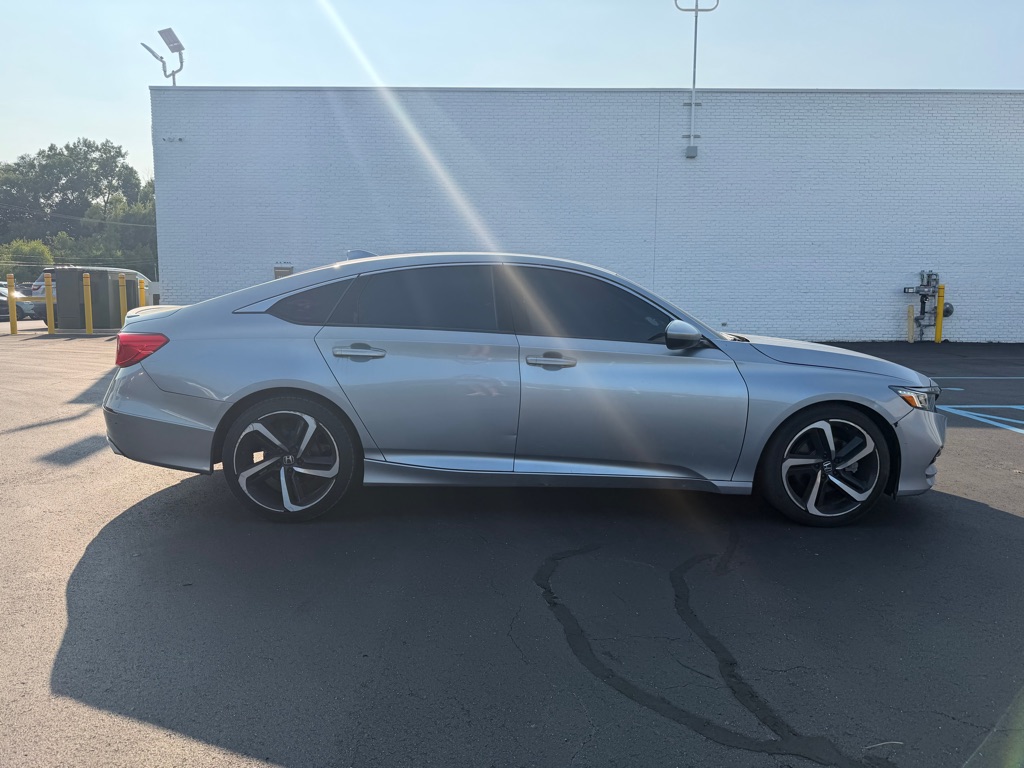 Photo 6 of this HONDA ACCORD