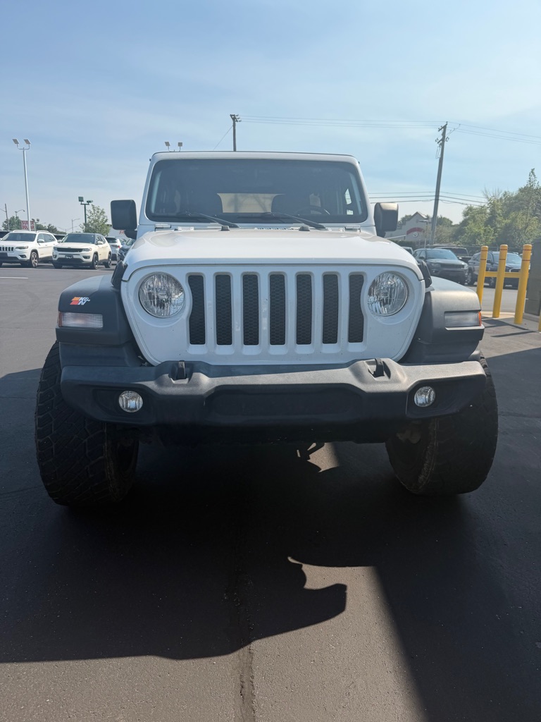 Photo 8 of this JEEP WRANGLER UNLIMI