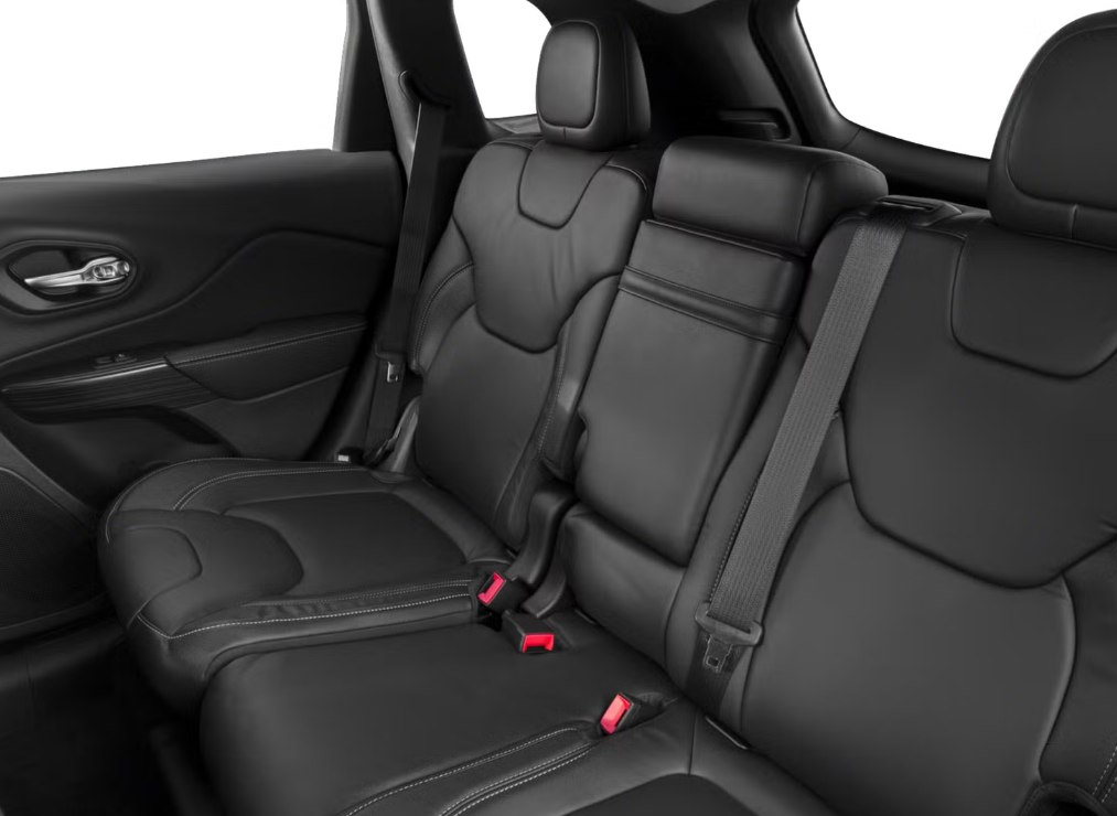 Photo 9 of this JEEP CHEROKEE