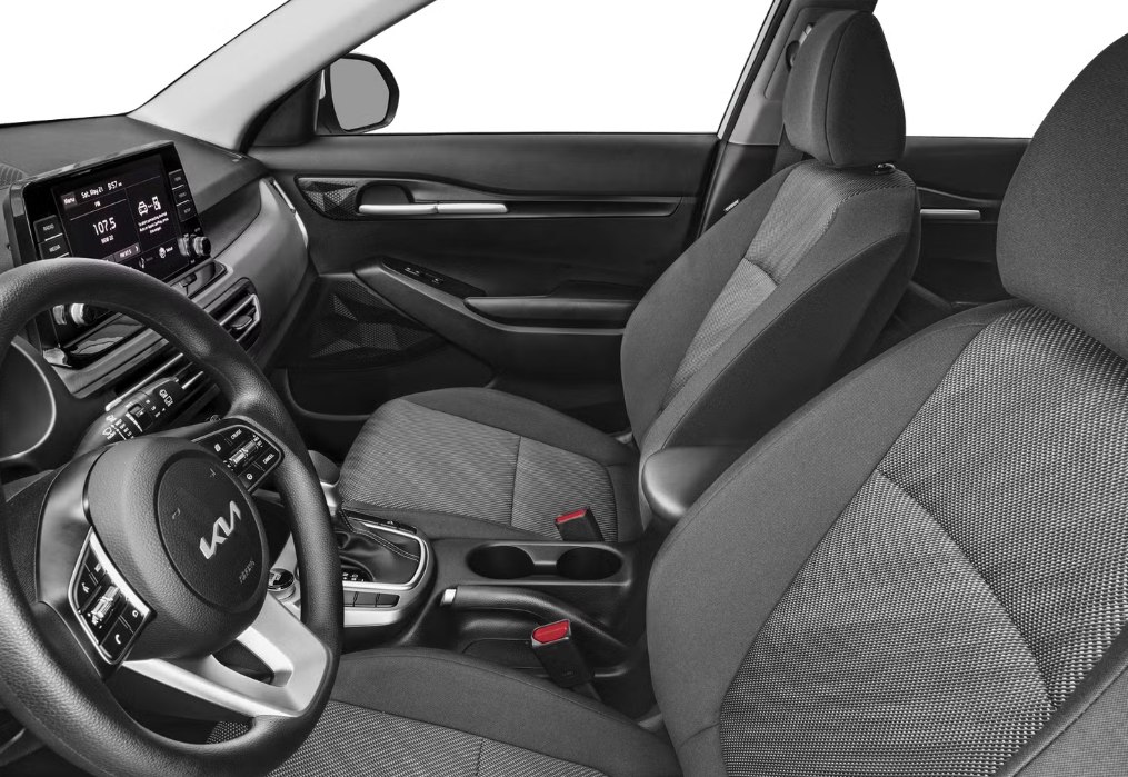 Photo 8 of this KIA SELTOS