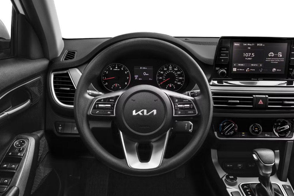 Photo 4 of this KIA SELTOS