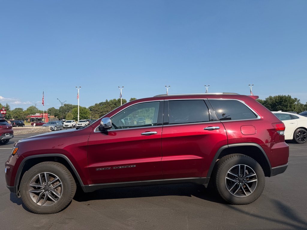 Photo 2 of this JEEP GRAND CHEROKEE