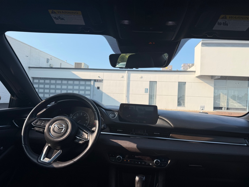 Photo 11 of this MAZDA MAZDA6
