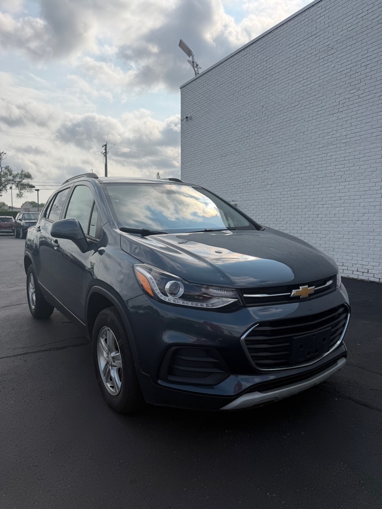 Photo 7 of this CHEVROLET TRAX