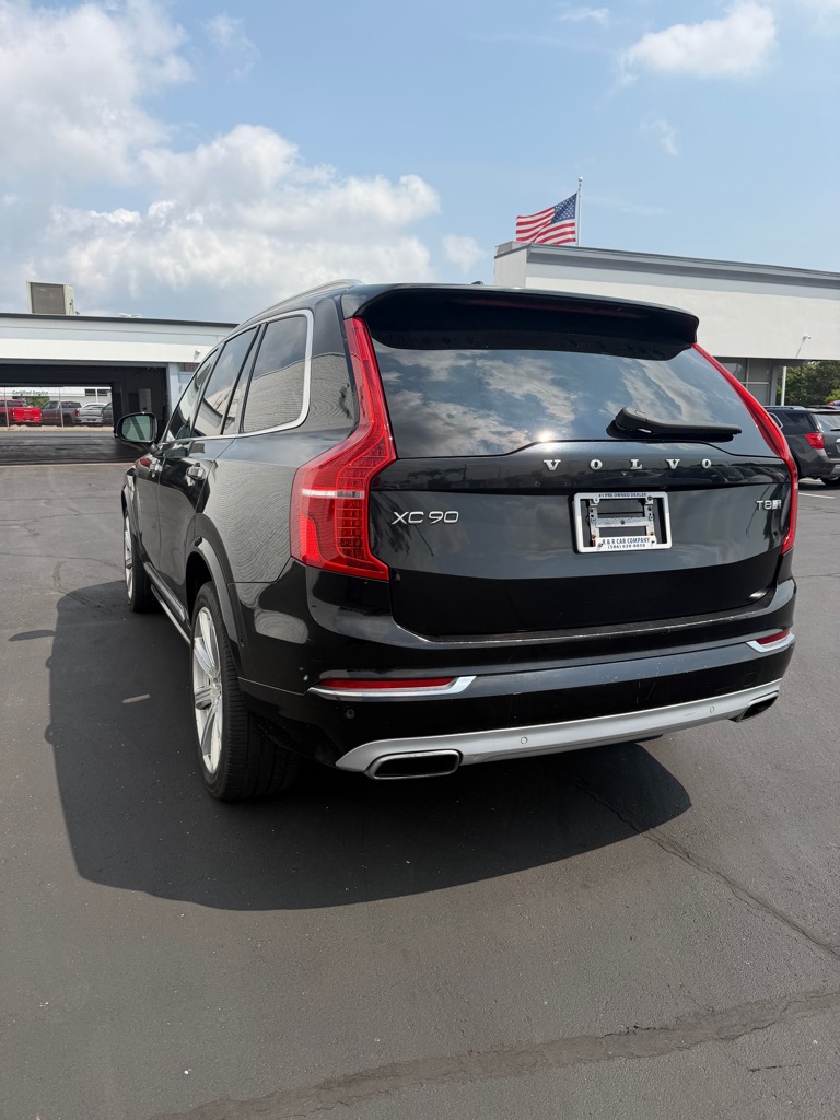 Photo 3 of this VOLVO XC90