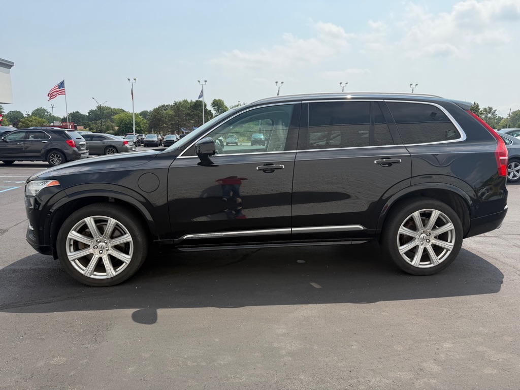 Photo 2 of this VOLVO XC90