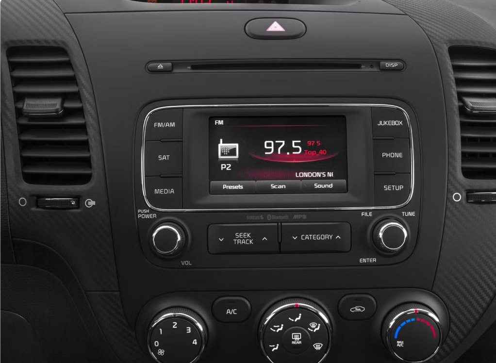 Photo 6 of this KIA FORTE KOUP